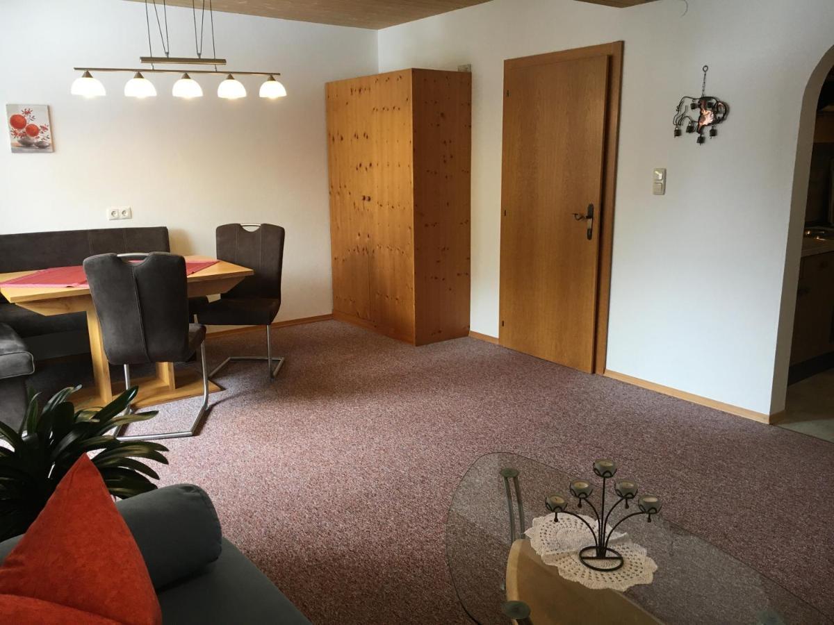 Haus Erler Apartment ทักซ์ ภายนอก รูปภาพ