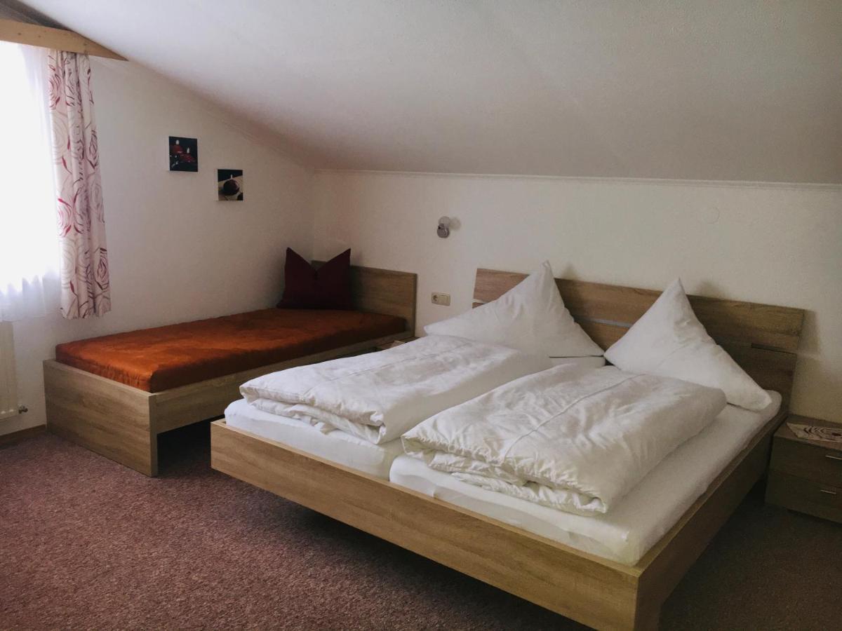 Haus Erler Apartment ทักซ์ ภายนอก รูปภาพ