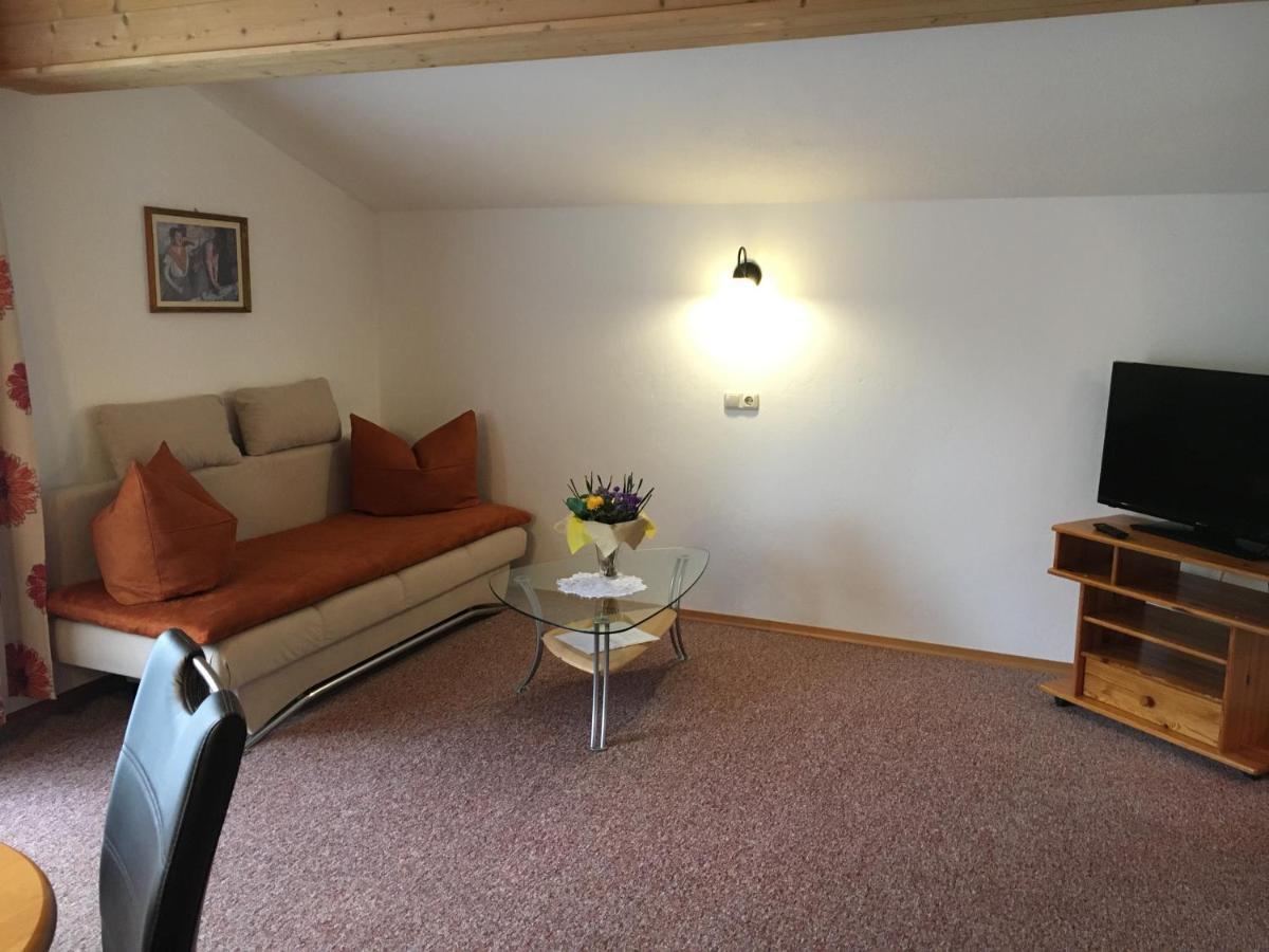 Haus Erler Apartment ทักซ์ ภายนอก รูปภาพ
